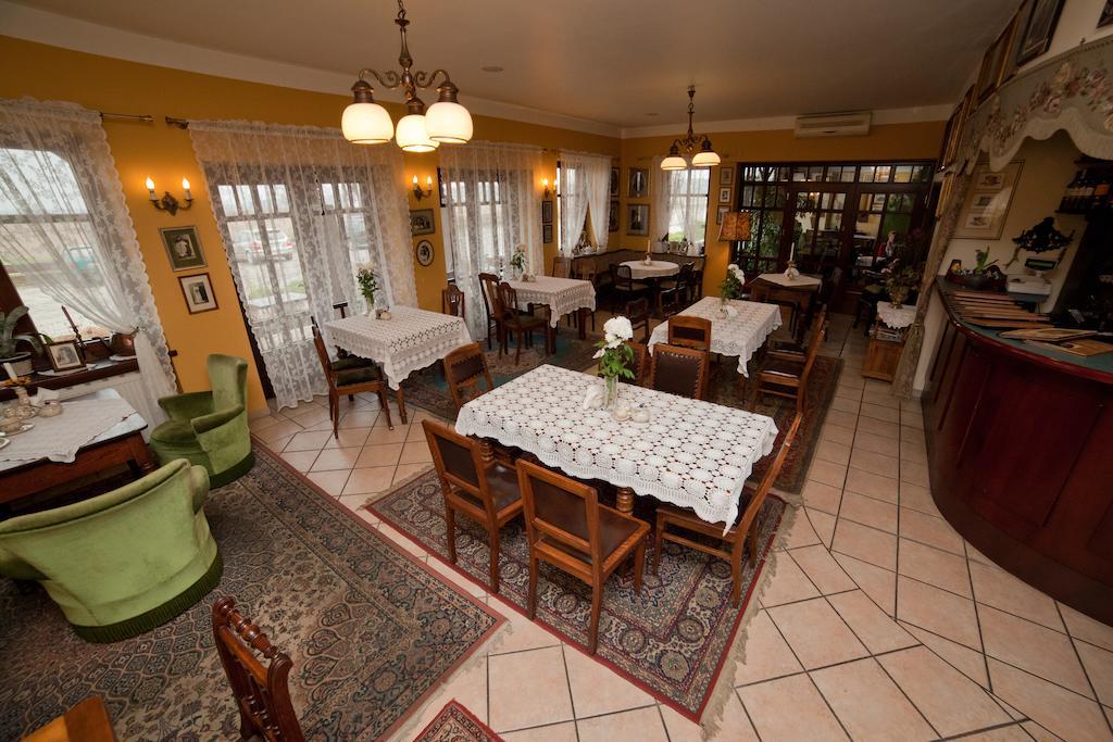 Motel Klara Sobotka  Szoba fotó