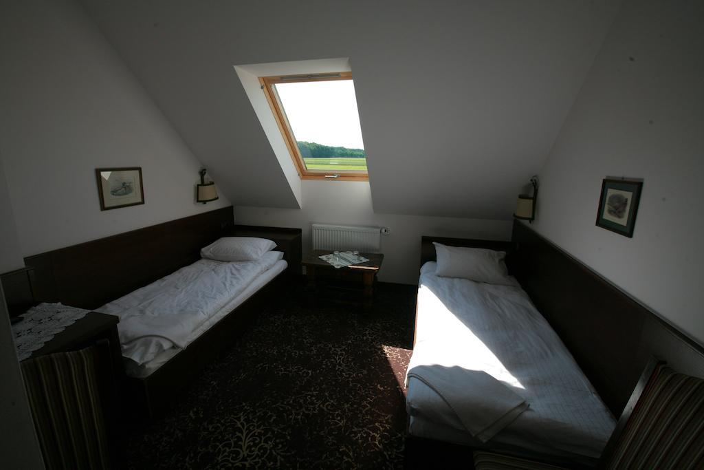 Motel Klara Sobotka  Szoba fotó